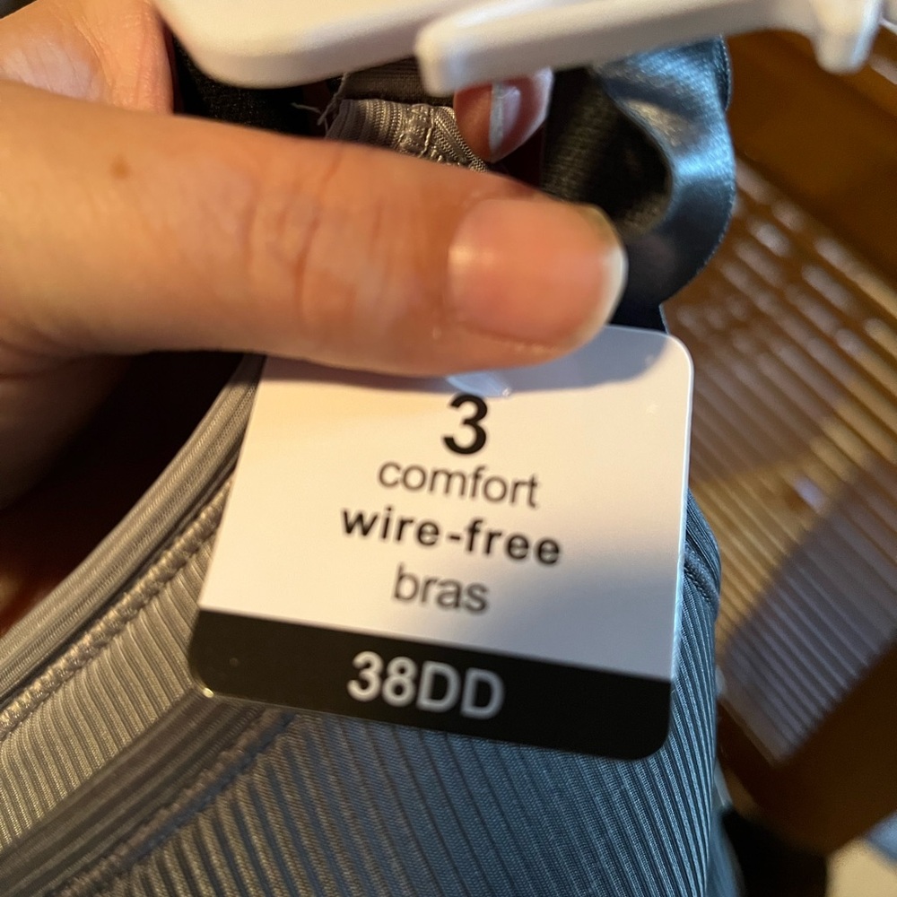 Rene Rofe set of 3 wireless Bras size 38DD NWT - Picture 4 of 5
